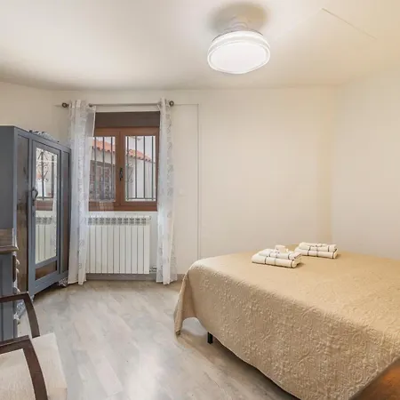 El Cierzo De 度假居 *